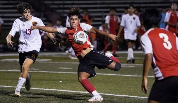 Q&A with Humberto Baez about His Love for Soccer – LHS Magpie