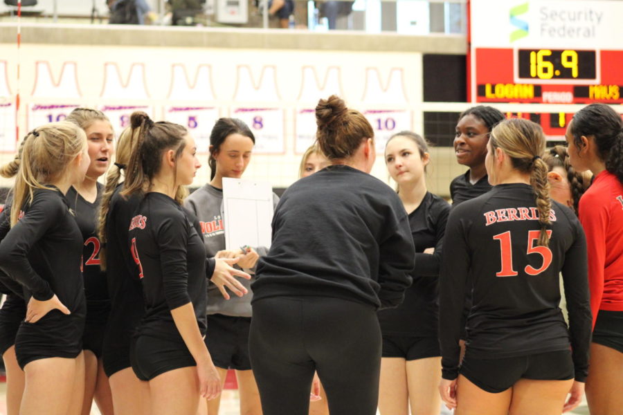 During+a+tense+matchup+between+the+Logansport+Berries+and+McCutcheon+Mavericks%2C+head+coach+Haleigh+Toumie+gathers+her+team+together.++