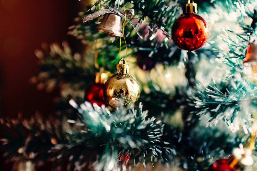 Bauble balls hang on a Christmas tree. 