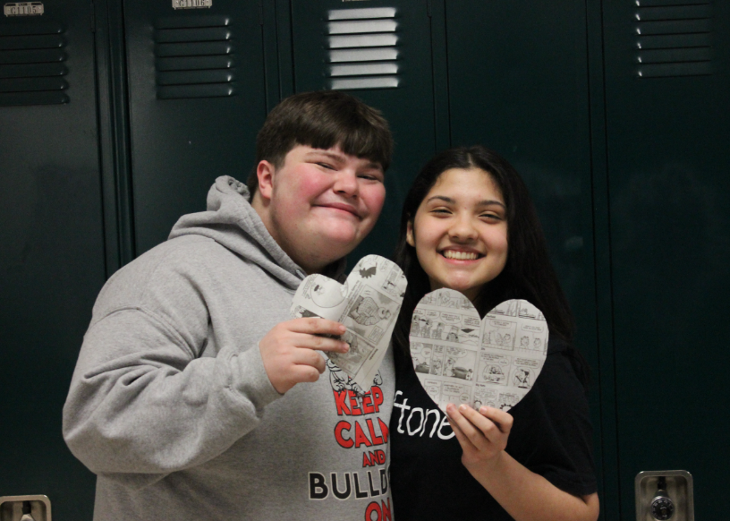 Sophomores+Jennifer+Anaya-Serrano+and+Jakson+Combs+posing+like+a+couple+for+the+upcoming+love+season+known+as+Valentines+Day.+There+are+many+students+at+LHS+that+are+in+relationships.