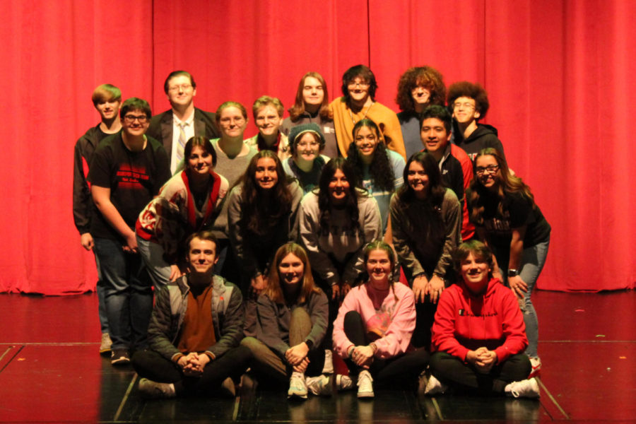 The+cast+of+SNL+had+a+full+group+of+21+LHS+students.+Each+member+of+the+cast+worked+to+write+scripts%2C+film%2C+edit%2C+and+perform.