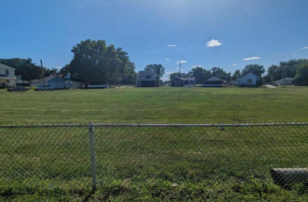 The Muelhausen softball field was used by girls softball by a lease with the city until 2013. Since then, the field has rarely been used. 