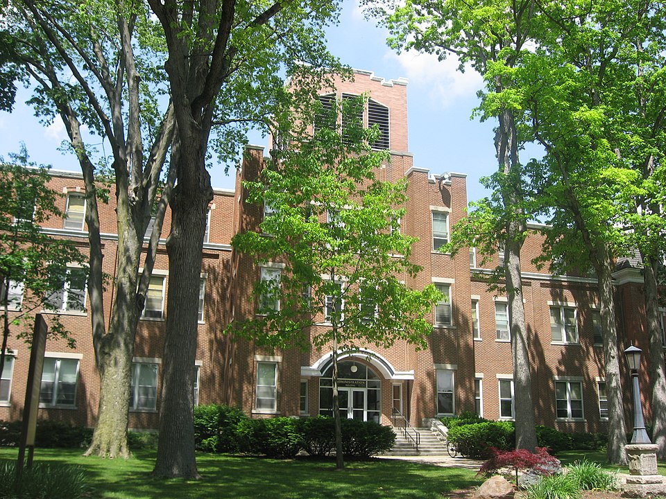 The administrative building is the forefront of Manchester College. (Manchester College Administration Building/Nyttend/Wikimedia/CC BY 1.0 DEED)