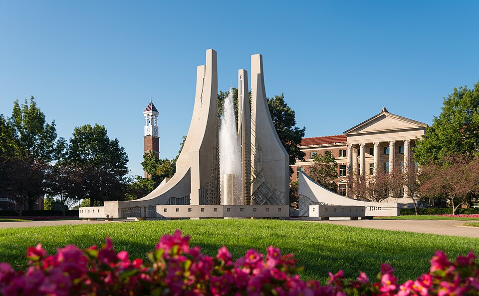 The Purdue University Engineering Fountain represents the innovation from the renowned engineering program. (Engineering Fountain Purdue University 2016 02/Julian Herzog/Wikimedia/CC BY 4.0 DEED)