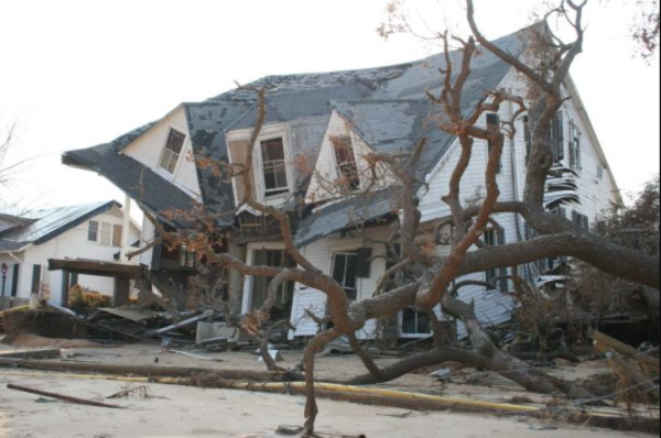 In New Orleans, around 134,000 homes were destroyed by Hurricane Katrina. (Barbara Ambrose NOAA/NODC/NCDDC)