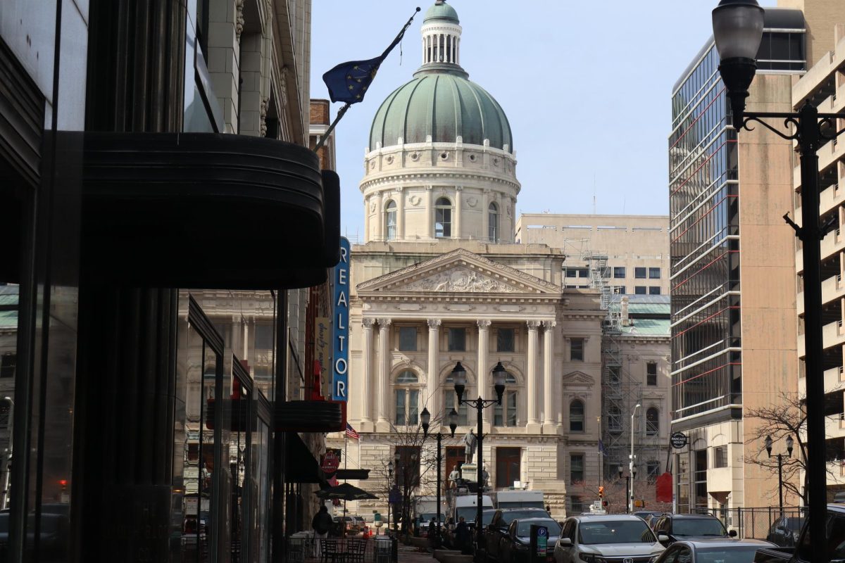 Outside view of the Indiana Statehouse.