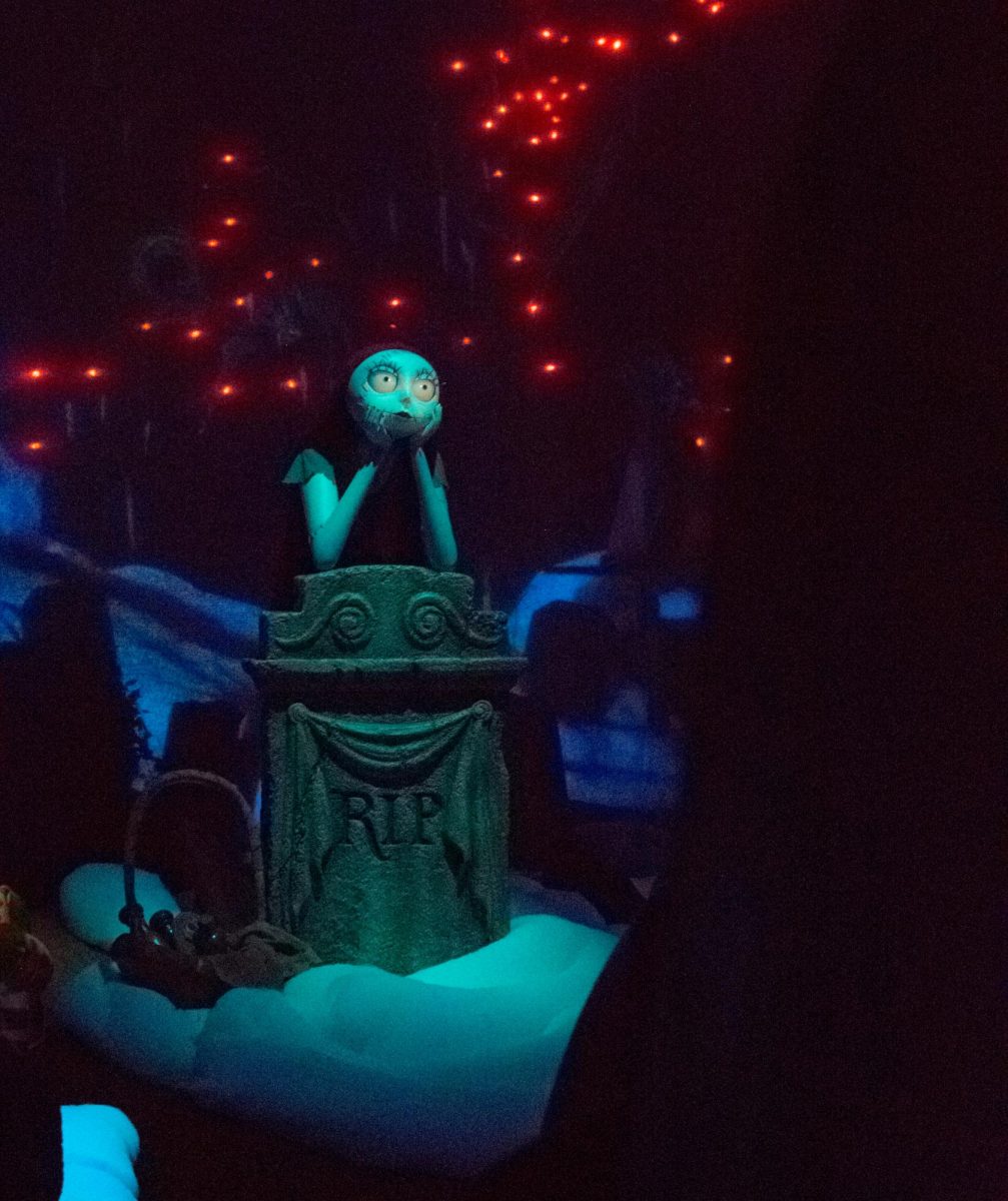 Wax figure of Sally (DisneyNov-36, CC BY 2.0, https://commons.wikimedia.org/w/index.php?curid=151027939) 